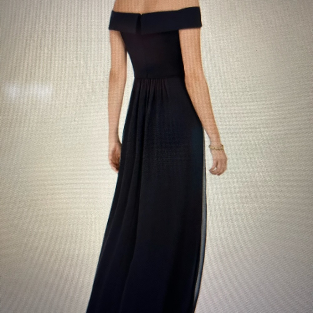 Adrianna Papell Black Off-Shoulder Maxi Gown NWt size 14 - Picture 2 of 2